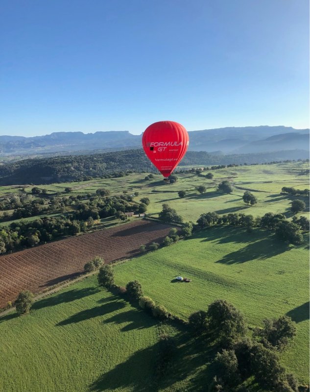 Why taking a hot-air balloon tour close to Barcelona