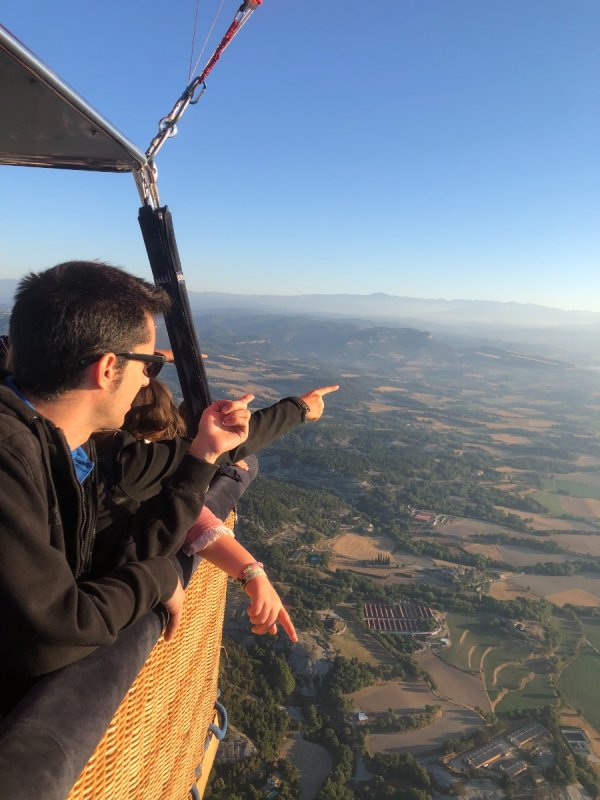 Y aura-t-il quelqu'un pour nous briefer sur l'activité ? 