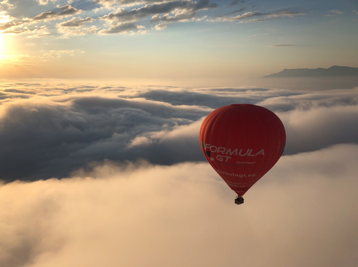 hot-air balloon tour Catalonia